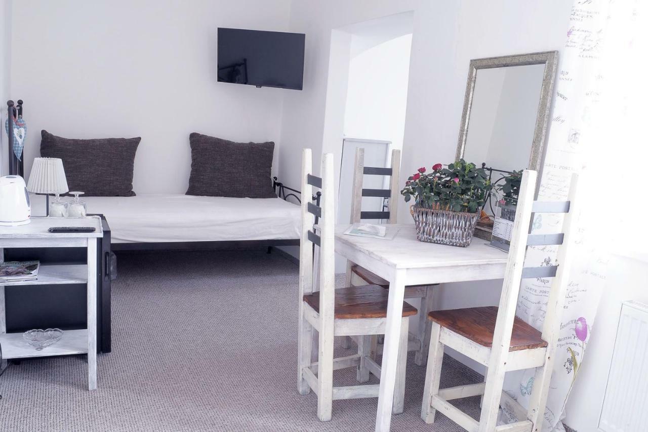 Apartmány V Podzámčí II. Mělník Exterior foto